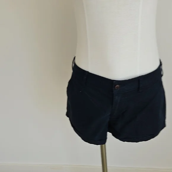 Abercrombie Classic Navy Women's Shorts with cuff - Picture 2 of 3